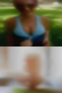 Funny solo woman getting horny girls.